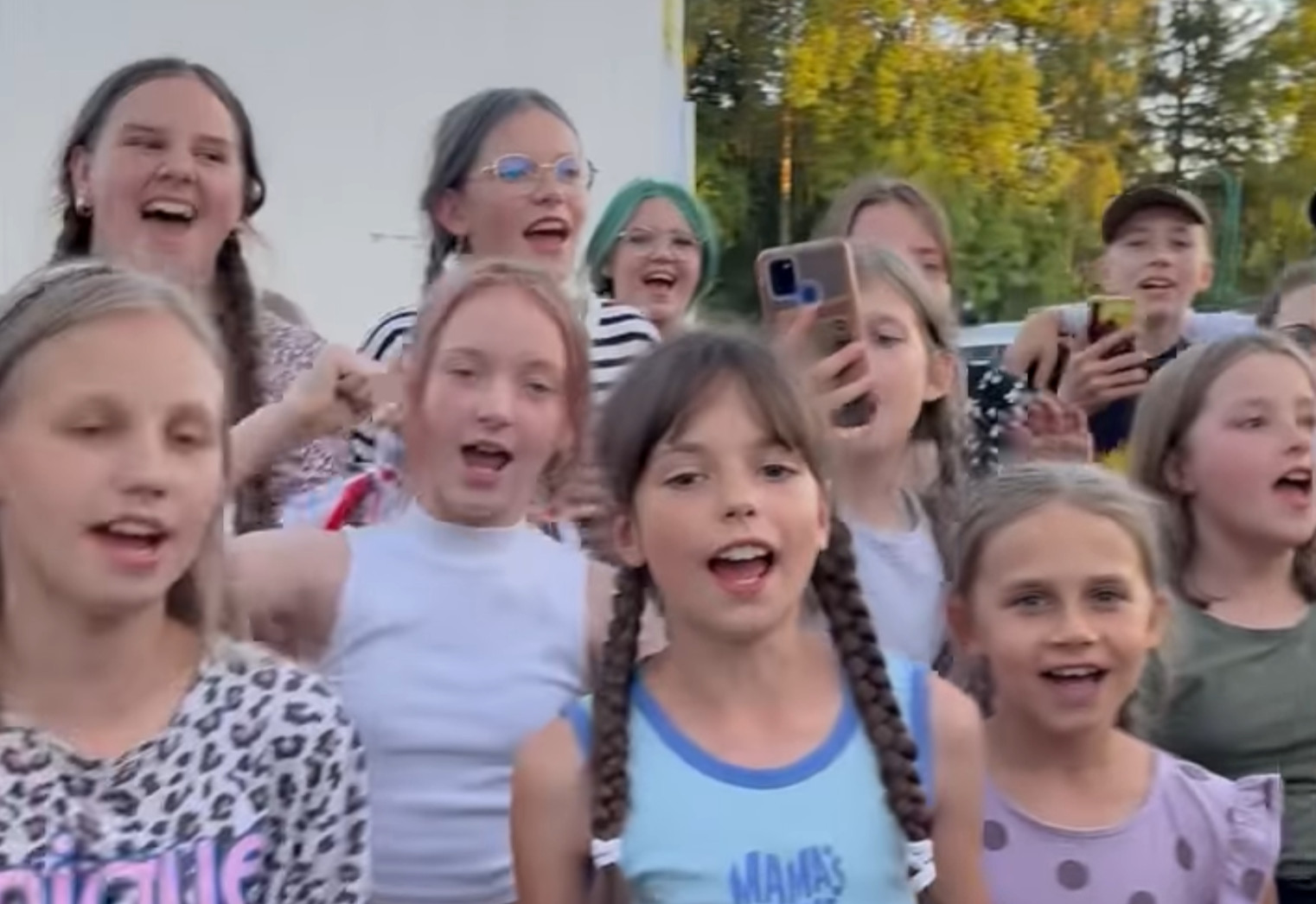 Dzieci śpiewają hit zespołu Classic „Hej czy Ty wiesz”! To nagranie robi wrażenie! Zobaczcie wideo!