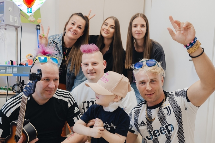 Skolim, Luxon i Velson na Oddziale Onkologicznym! Wzruszająca Wizyta Gwiazd Muzyki Tanecznej w Białymstoku! | VIDEO
