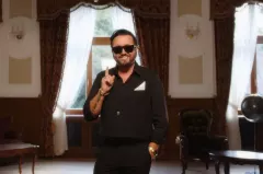 2,5 miliony odtworzeń w kilka dni! Andre stworzył hit „Tak Blisko Kochanie”, który podbił listy disco polo