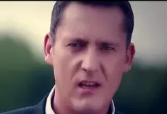 Adam Chrola - Dziewczyno przez Ciebie piję wino