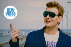 Premiera klipu: Kamilo - Kręcone włosy blond