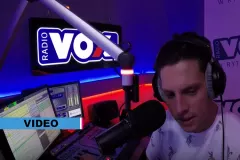 „Ona Lubi Pomarańcze (po angielsku)" - Zobaczcie video