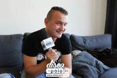 Mariusz Gralak obchodzi urodziny | Selfie świętuje
