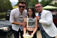 Wyjątkowy dzień! "Wpadliśmy z tortem i najlepszymi życzeniami"