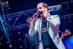 Sławomir gra z playbacku? Internauci sprawdzają | zobaczcie VIDEO 