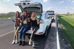 Formacja Top Girls miała poważny problem podczas podróży!