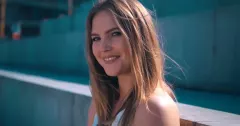 Moment - Usta Karmelowe | Mega premiera