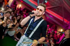 Takiej melodii i słów w polskim disco jeszcze nie było! Defis z nowością!