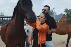 Mega hit? King - Ach te nogi | VIDEO | Premiera