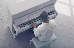 Muzyk disco polo oczarował internatów! Znacie tą melodię? Zobaczcie nietypowe nagranie VIDEO!