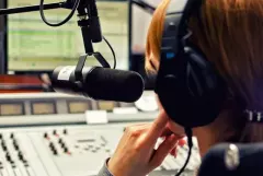 Prezenterzy popularnego radia sparodiowali przebój disco polo! Przesadzili? 