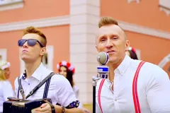 "Skocznie, kolorowo i melodyjnie!" Marioo przygotował dla fanów disco polo nową produkcję! | VIDEO