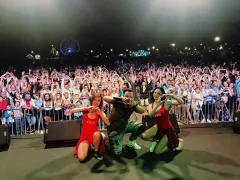 Wokalista disco polo w szoku! Ogromne miliony na jego koncie!
