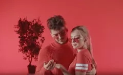 Hymn disco polo o typsach?! Grupa Faster opublikowała nowość, która oczarowała internet | VIDEO