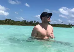 Wokalista disco polo imprezuje w jednej z najsłynniejszych dyskotek na świecie! Jest nagranie VIDEO!
