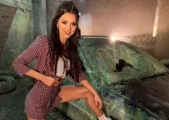 Urocza wokalistka disco polo niczym różowa landrynka! Wygląda zjawiskowo, a to ciało - obłędne!!