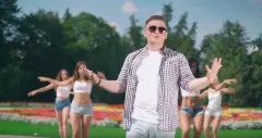 Wkurzony wokalistka disco polo ofiarą plotek! "Nie gadajcie takich głupot"!