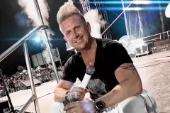 Uwielbiany wokalista disco polo w życiowej formie! Zobaczcie mięśnie Bartka z Dbomb!