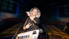 Nowa wielka miłość Daniela z Pięknych i Młodych! Fani disco polo są zszokowani! 