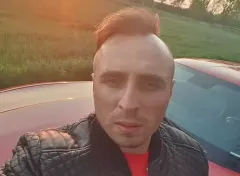 Przepiękne chwile w życiu Czadomana! Wokalista disco polo pochwalił się swoją ostrą i niezwykle kokieteryjną wybranką.