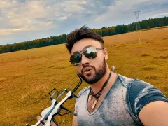 Swój sukces zawdzięcza kolegom z branży?! Artysta disco polo świętował urodziny! 