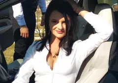 Wokalistka disco polo prezentuje się olśniewająco! Ponętna kobieta podbija branżę muzyczną!