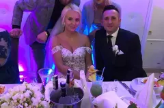 Wziął ślub gdy wszyscy bawili się na PGE Narodowy! Znany muzyk disco polo spełnił swoje marzenie! 