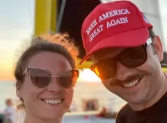 Jest sukces! Gwiazdor rock polo wspólnie z żoną podbija USA! 