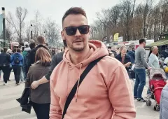Gwiazdor disco polo zostanie ojcem! Pokazał zdjęcie dużego brzuszka swojej żony! 