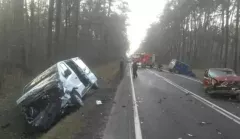 Pilne! Wokalista disco polo uległ groźnemu wypadkowi samochodowemu! Z obrażeniami trafił do szpitala! 