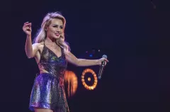 Uwielbiana wokalistka disco polo odświeżyła wielki weselny przebój! Ta wersja podbija już sieć! 