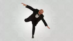 Słynie z tego, że śmieje się z artystów. Disco polo śpiewa dla zabawy! 