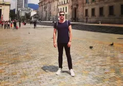 Znany gwiazdor sceny disco polo jest doświadczonym podróżnikiem! Założył vloga i podbija świat!