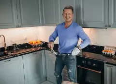 Ten trick musisz poznać! Uwielbiany wokalista disco polo zdradził swój sekret na szczęście!
