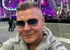 Wokalista zespołu Jorrgus cofnął się do lat 90-tych! W sieci pojawiły się wyjątkowe zdjęcia!