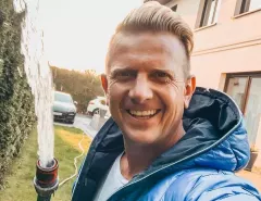 Gwiazda disco polo znalazła antidotum na koronawirusa! Nadzieja w "cygańskim jabłku"?!