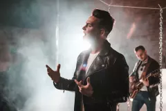Wokalista disco polo nie chce zrezygnować z koncertów! Robi to dla fanów! 