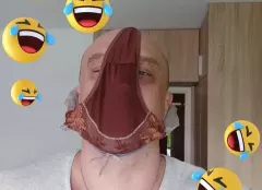 Wokalista disco polo założył na twarz stringi żony! Mają go ochronić przed koronawirusem!