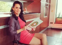 Szok! Wielka gwiazda disco polo stanęła na głowie! Zyska tym ogromną popularność?!
