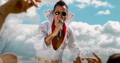 Popularny gwiazdor niczym Elvis Presley podbija disco polo! To nowy król tej muzyki?!