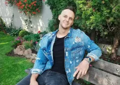 Internauci pod wrażeniem! Gwiazdor disco polo robi karierę fryzjerską! 