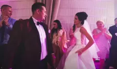 Popularny wokalista disco polo pokazał film z wesela! Razem z nim premierę utworu "Nielegalna"
