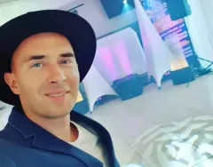 Gwiazdor disco polo obsypany prezentami! Ogrom podarków szokuje!