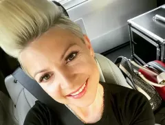 Magda Narożna Piękni i Młodzi wygląda jak po walce bokserskiej!? Gwiazda disco polo wprawiła w osłupienie internautów!
