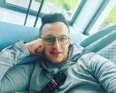 Gwiazdor disco polo pracoholikiem?! Artysta nie ma czasu na wakacje!