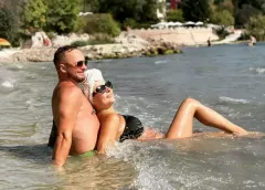 Magda Narożna (Piękni i Młodzi) na ustach całej Polski! Gwiazda zrzuciła stanik i zapozowała topless! | Nowe zdjęcia
