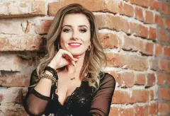 Wokalistka disco polo sprzedaje obrazy! Jej talent malarski podbija serca Polaków!