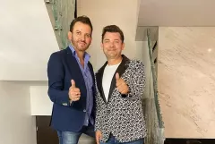 Nowe szaty króla disco polo! Zenek Martyniuk w towarzystwie znanego projektanta! Wygląda znakomicie!