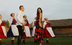 Gorąca premiera: Fox Folk - „Śliczne Dołeczki” zachwyca wyjątkowym klimatem!

