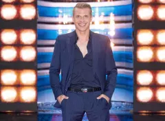 Znany aktor Tomasz Ciachorowski nowym gwiazdorem disco polo?! Jego brawurowe wykonanie znanego hitu zachwyciło całą Polskę!